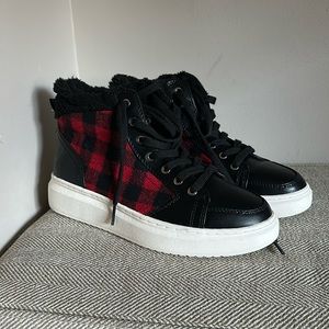 March Fisher Fellow Buffalo‎ Plaid & Faux Fur Hi-Top Sneaker Size 8.5